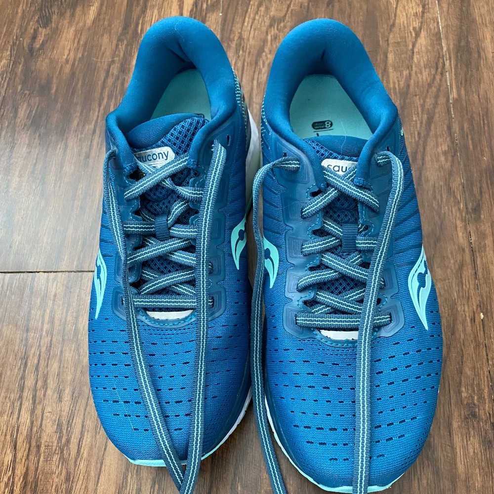 Saucony Guide13 in Size 8